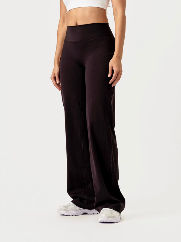 Core Straigth Leg Pants Black